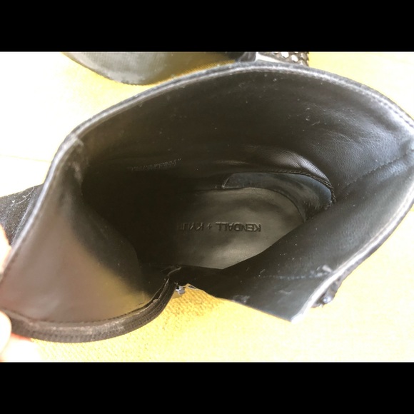 Kendall & Kylie 6 1/2 - Picture 7 of 7